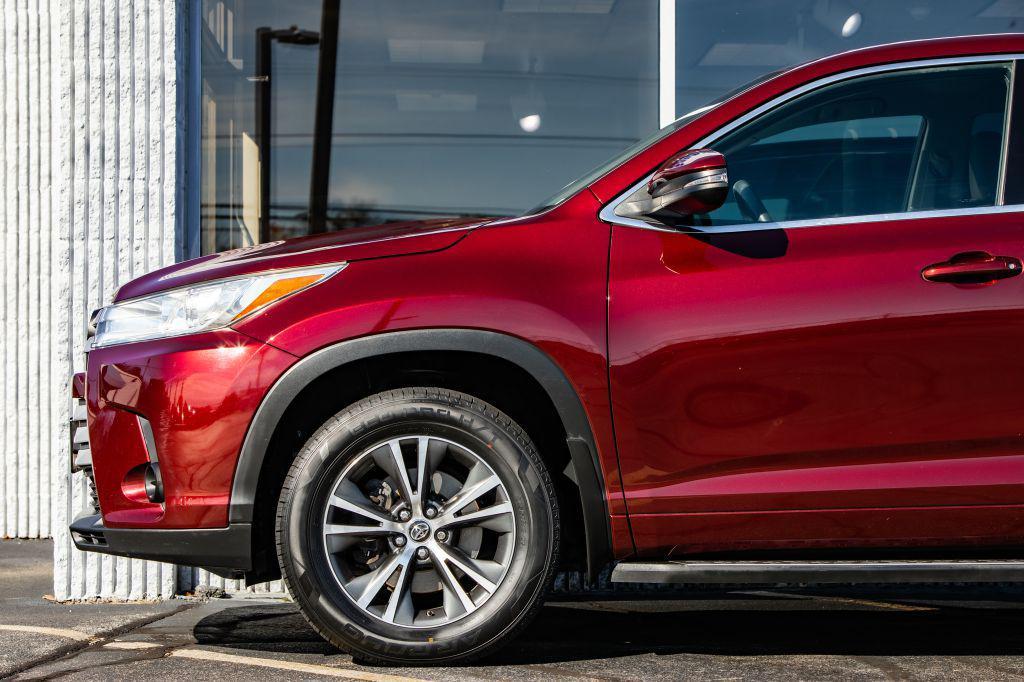 used 2017 Toyota Highlander car, priced at $17,999