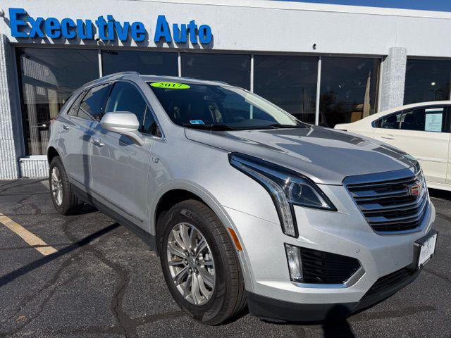 used 2017 Cadillac XT5 car, priced at $15,900