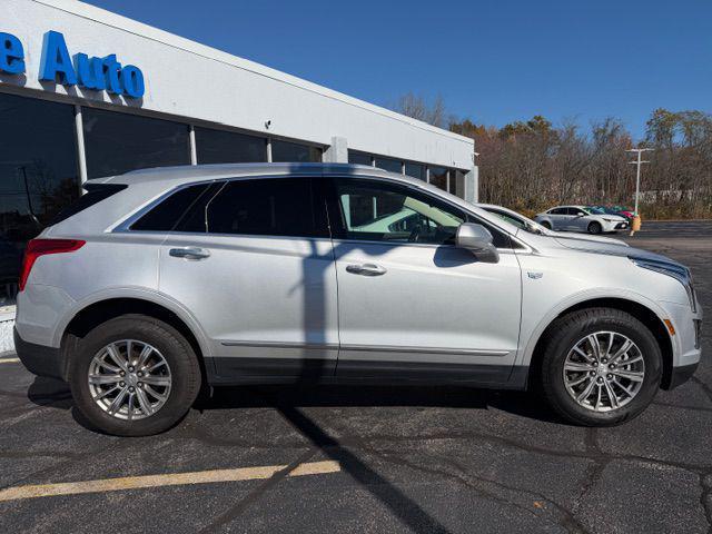 used 2017 Cadillac XT5 car, priced at $15,900
