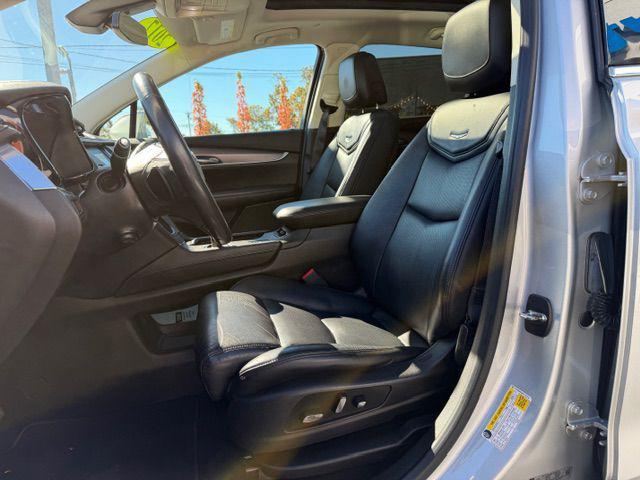 used 2017 Cadillac XT5 car, priced at $15,900
