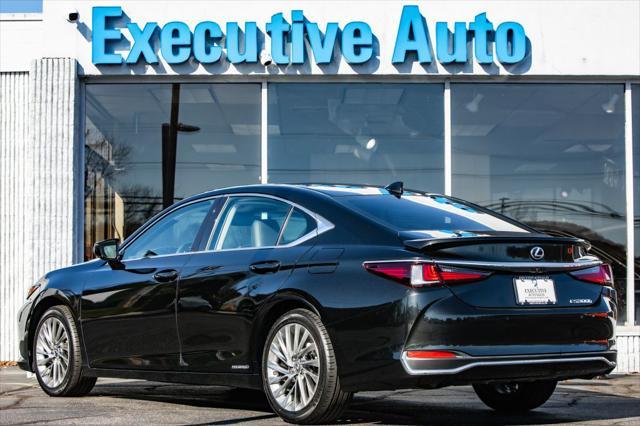 used 2021 Lexus ES 300h car, priced at $32,500