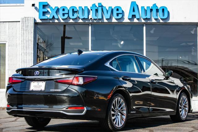 used 2021 Lexus ES 300h car, priced at $32,500