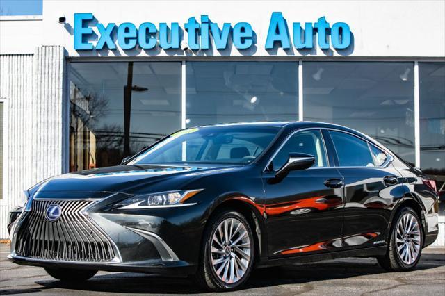 used 2021 Lexus ES 300h car, priced at $32,500