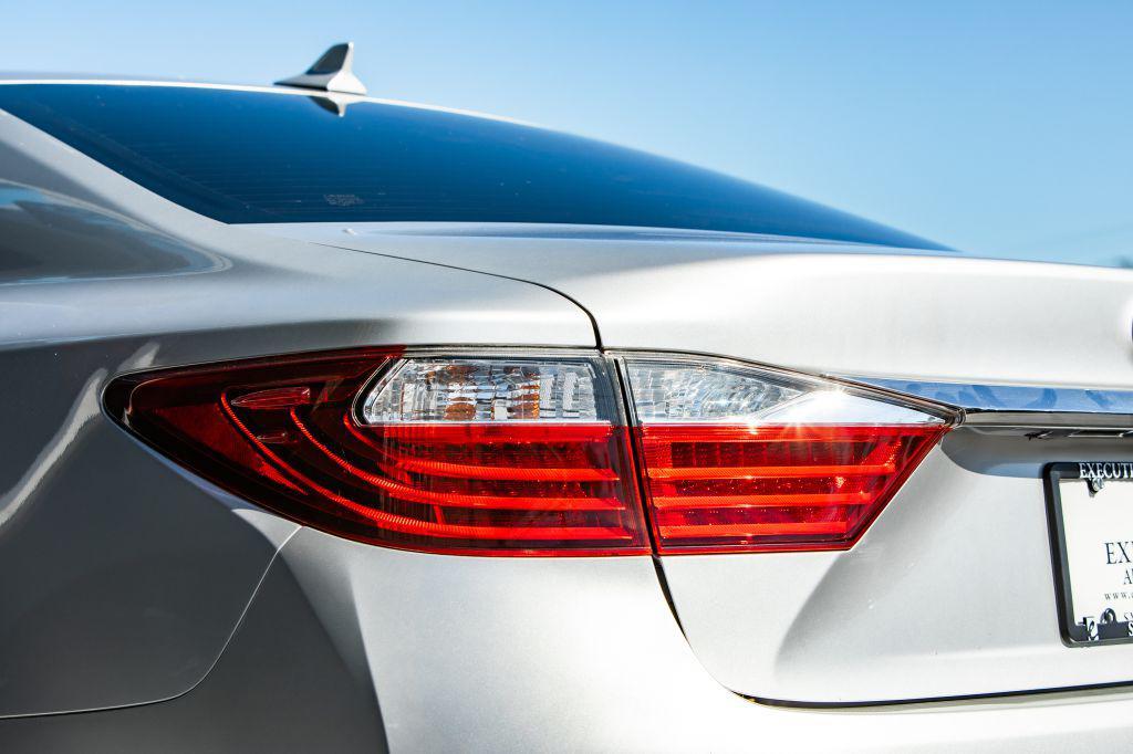 used 2013 Lexus ES 350 car, priced at $15,900