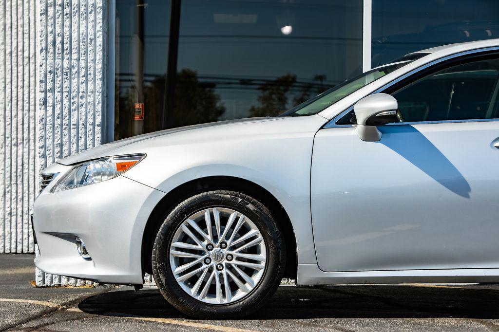 used 2013 Lexus ES 350 car, priced at $15,900