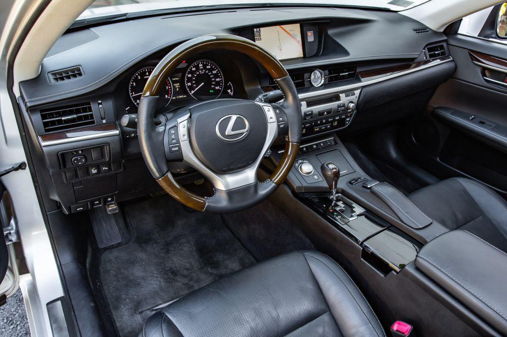 used 2013 Lexus ES 350 car, priced at $15,900