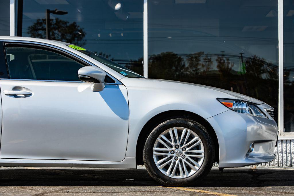 used 2013 Lexus ES 350 car, priced at $15,900