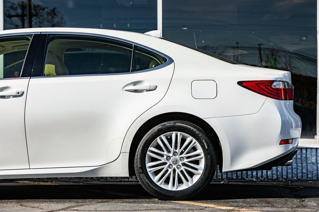 used 2015 Lexus ES 350 car, priced at $20,450