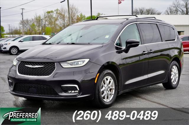 used 2021 Chrysler Pacifica car, priced at $18,770