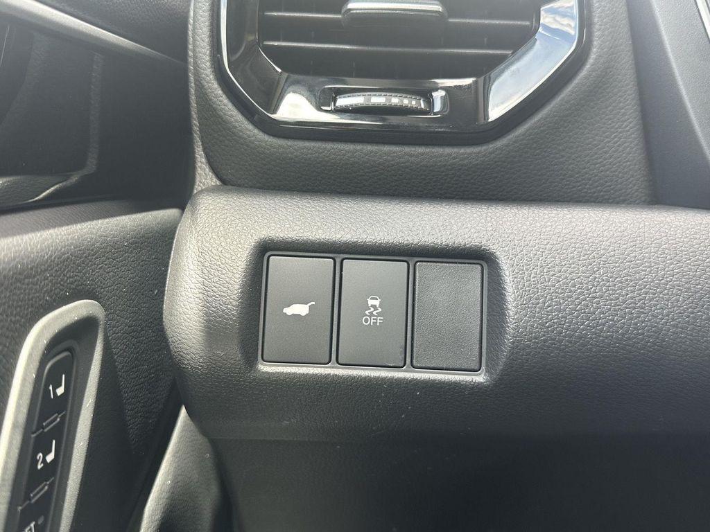 new 2025 Honda Pilot car, priced at $44,944