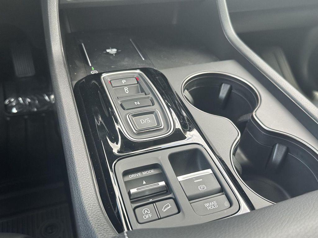 new 2025 Honda Pilot car, priced at $44,944