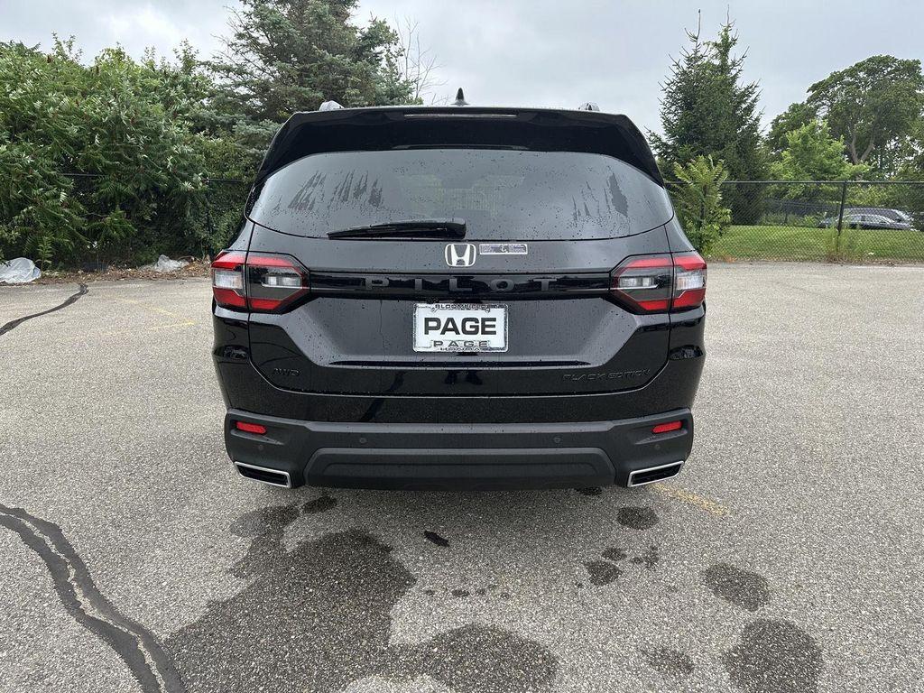 new 2025 Honda Pilot car, priced at $53,644