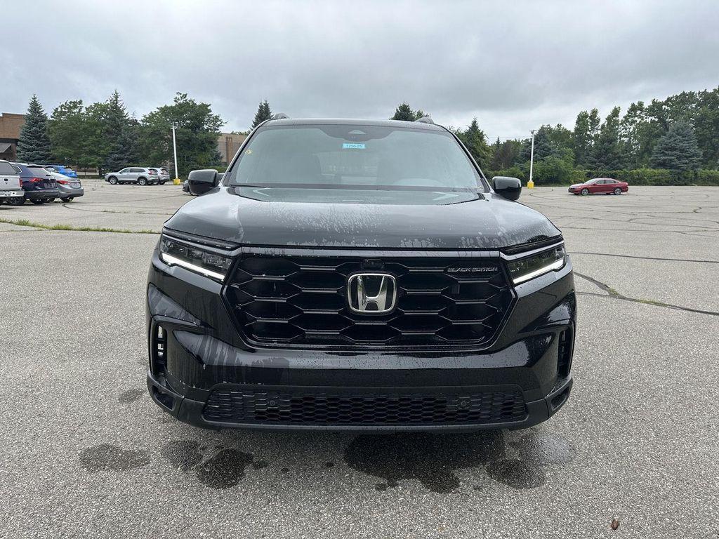 new 2025 Honda Pilot car, priced at $53,644