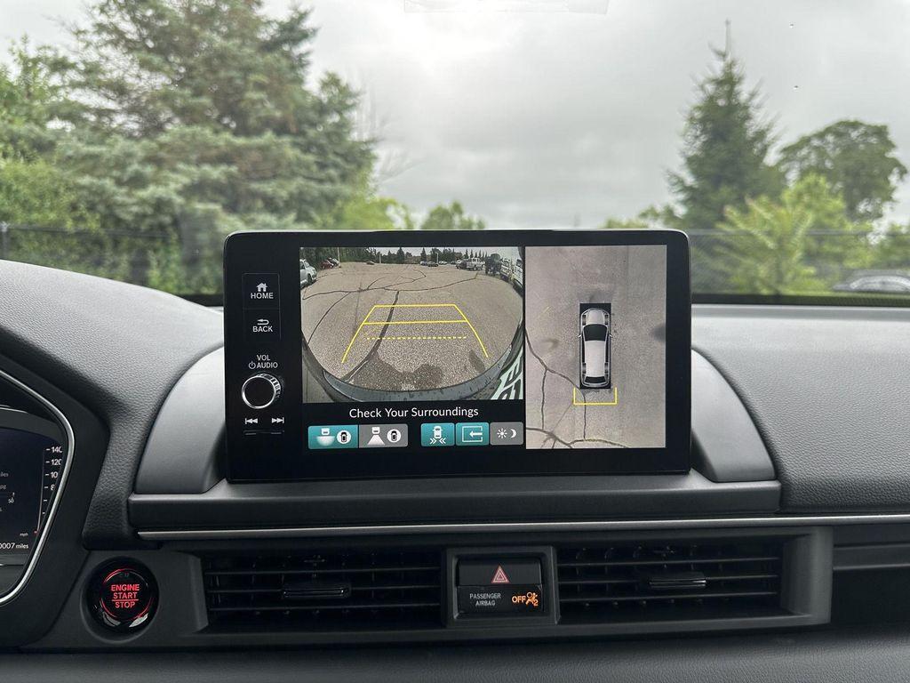 new 2025 Honda Pilot car, priced at $53,644