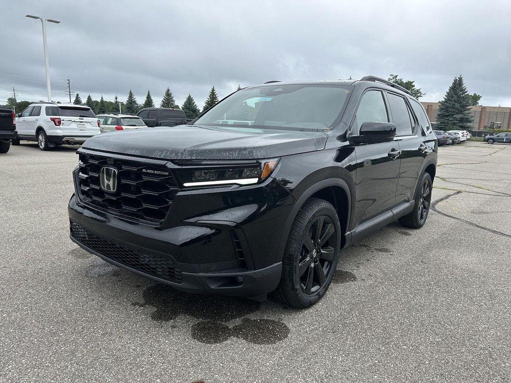new 2025 Honda Pilot car, priced at $53,644