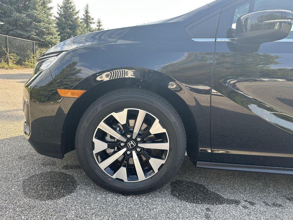 new 2026 Honda Odyssey car, priced at $42,444