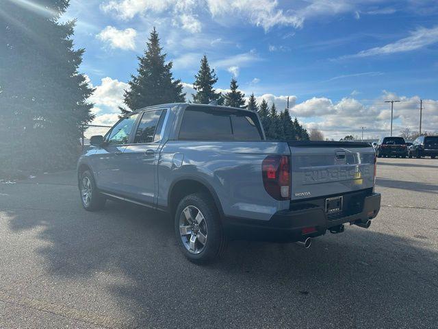 new 2025 Honda Ridgeline car, priced at $43,330