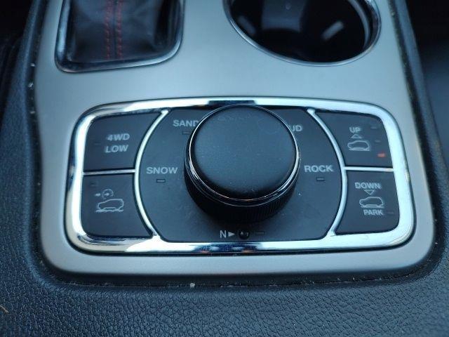 used 2018 Jeep Grand Cherokee car, priced at $16,944