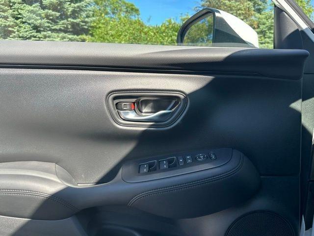 new 2025 Honda HR-V car, priced at $27,744