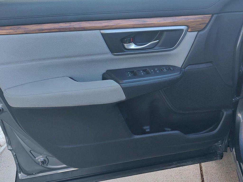 used 2017 Honda CR-V car, priced at $15,344