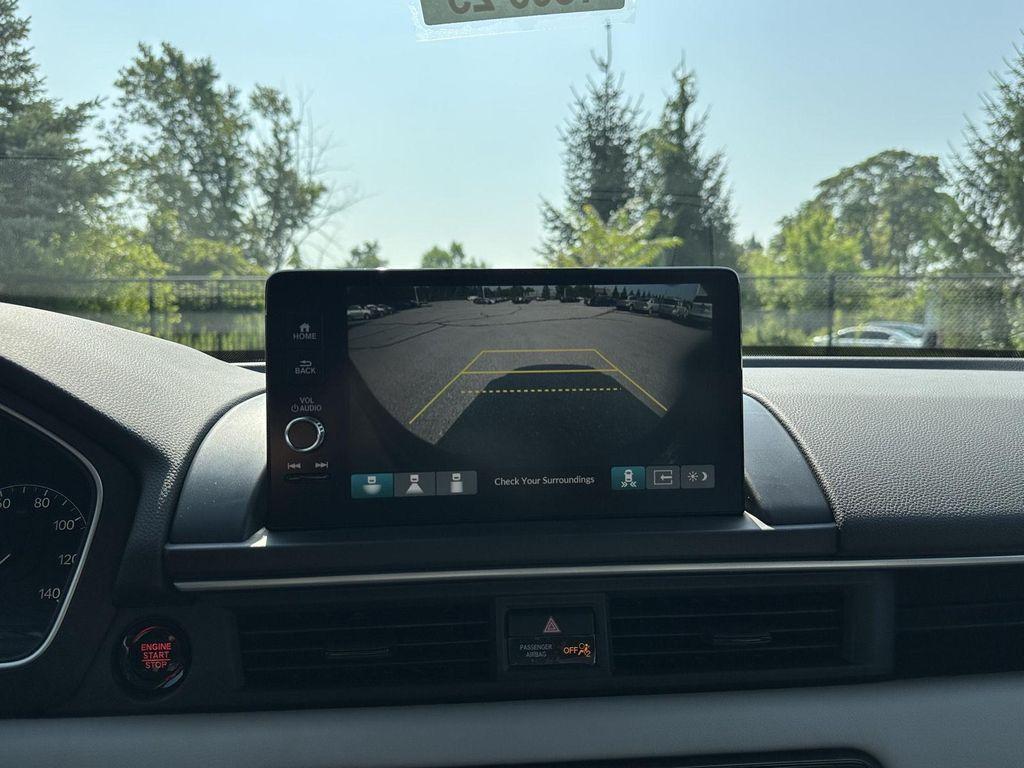 new 2025 Honda Pilot car, priced at $45,544