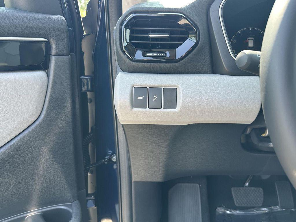 new 2025 Honda Pilot car, priced at $45,544