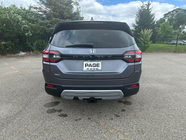 new 2025 Honda Pilot car, priced at $46,600
