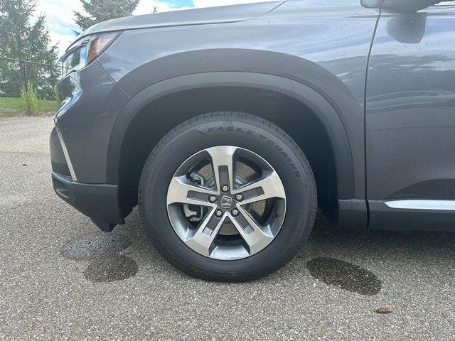 new 2025 Honda Pilot car, priced at $46,600