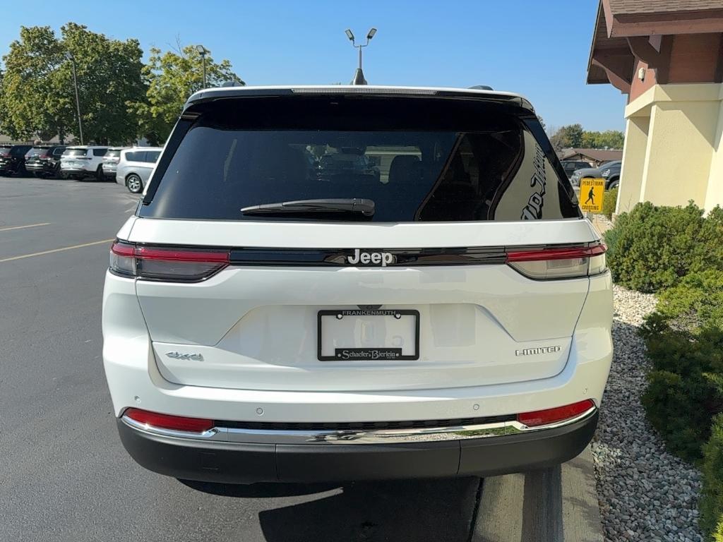 new 2025 Jeep Grand Cherokee car, priced at $41,665