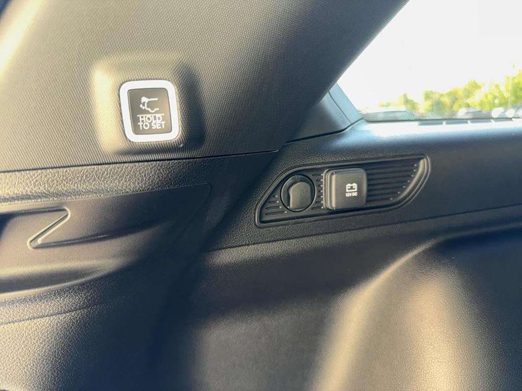 new 2025 Jeep Grand Cherokee car, priced at $41,665