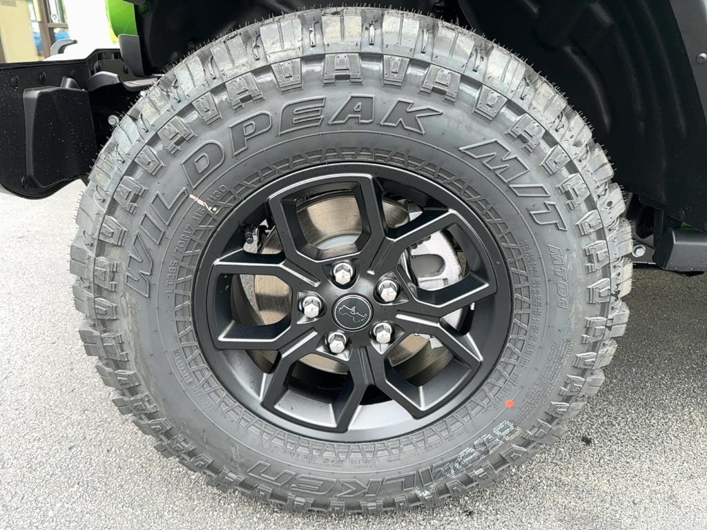 new 2025 Jeep Wrangler car, priced at $50,085