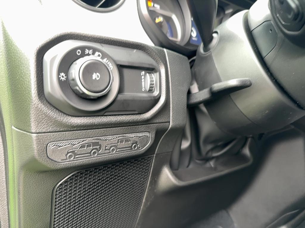 new 2025 Jeep Wrangler car, priced at $50,085