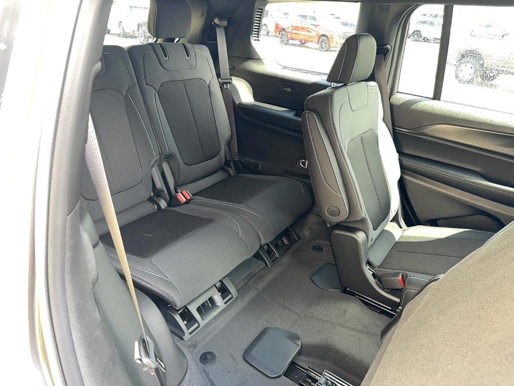 new 2025 Jeep Grand Cherokee L car, priced at $43,424