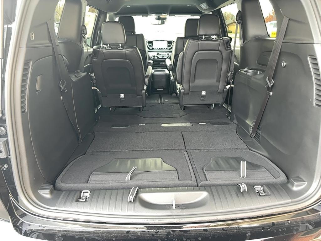 new 2026 Chrysler Pacifica car, priced at $41,788