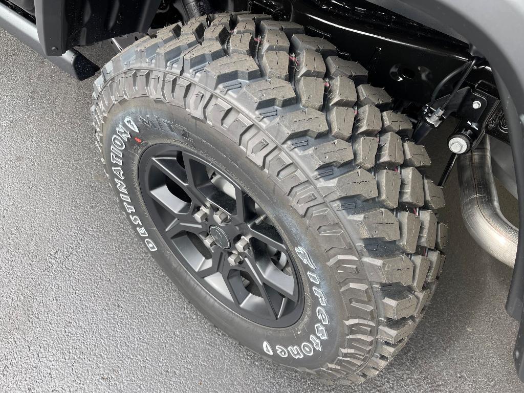 new 2025 Jeep Gladiator car, priced at $47,003