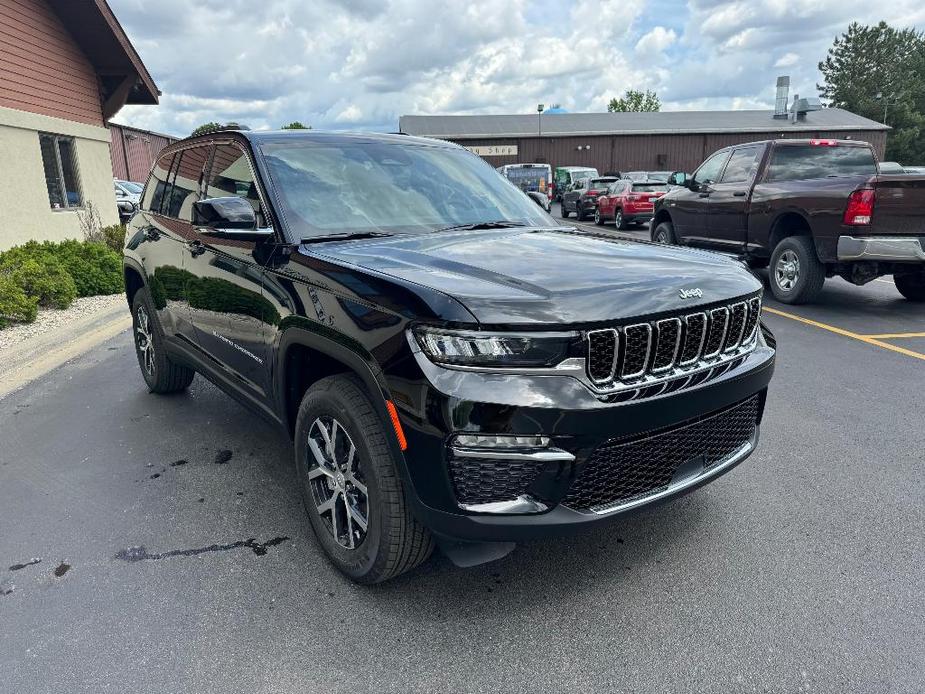 new 2024 Jeep Grand Cherokee car, priced at $44,859