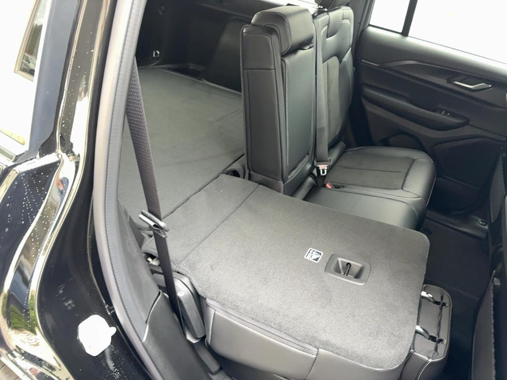 new 2025 Jeep Grand Cherokee car, priced at $37,724