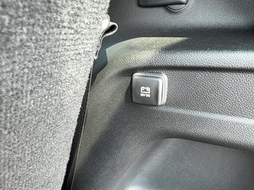 new 2025 Jeep Grand Cherokee L car, priced at $43,717