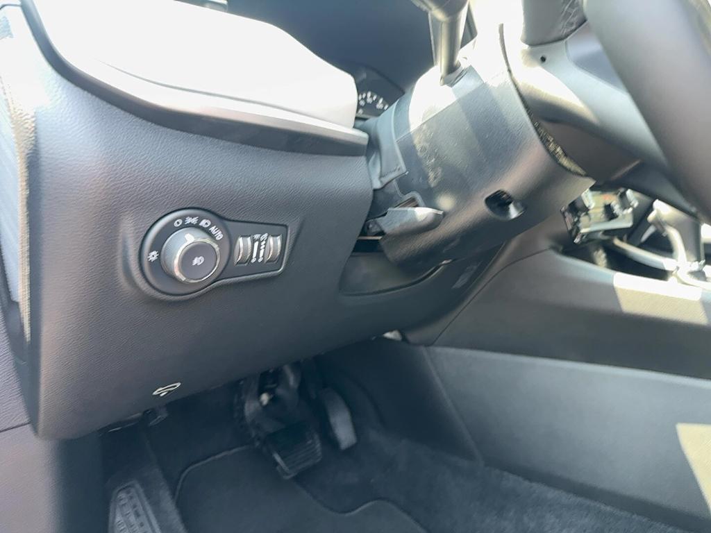 new 2025 Jeep Compass car, priced at $32,993