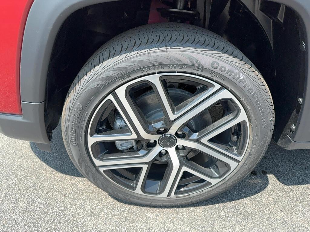 new 2025 Jeep Compass car, priced at $32,993