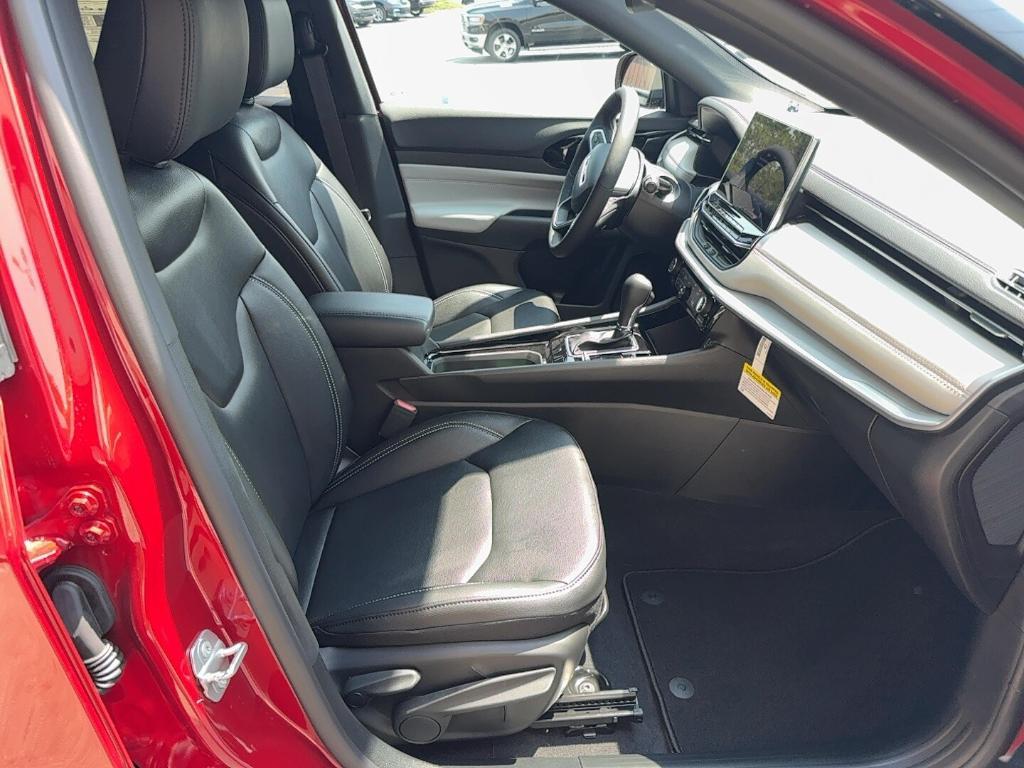 new 2025 Jeep Compass car, priced at $32,993