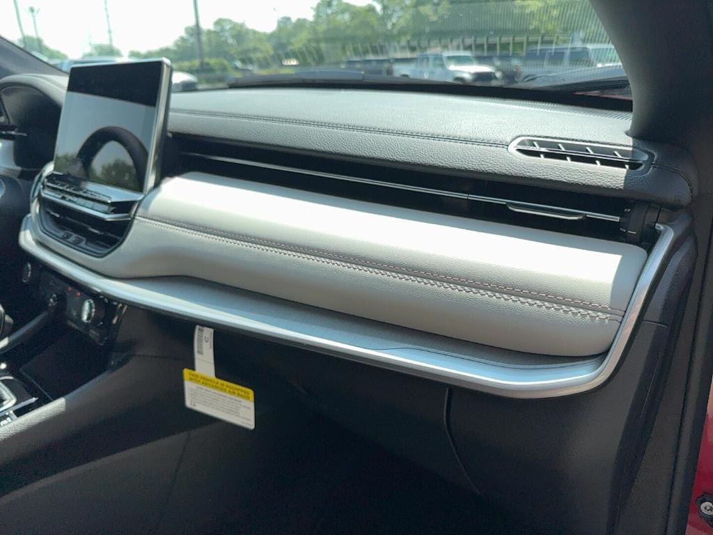 new 2025 Jeep Compass car, priced at $32,993