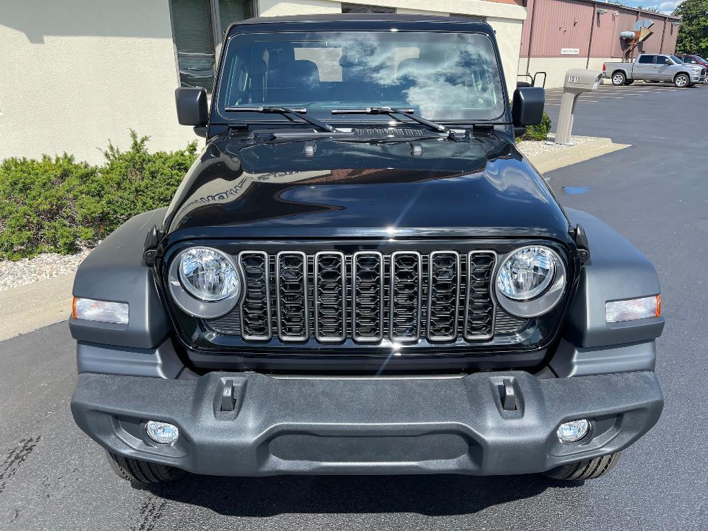 new 2025 Jeep Wrangler car, priced at $31,935