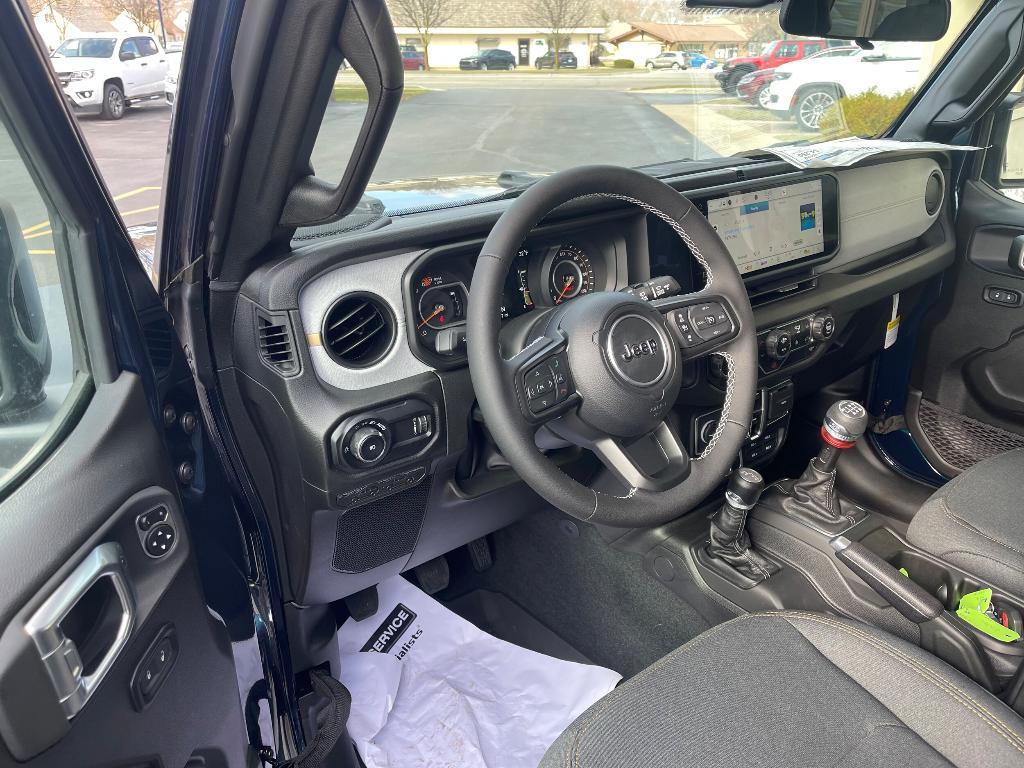 new 2025 Jeep Wrangler car, priced at $44,421