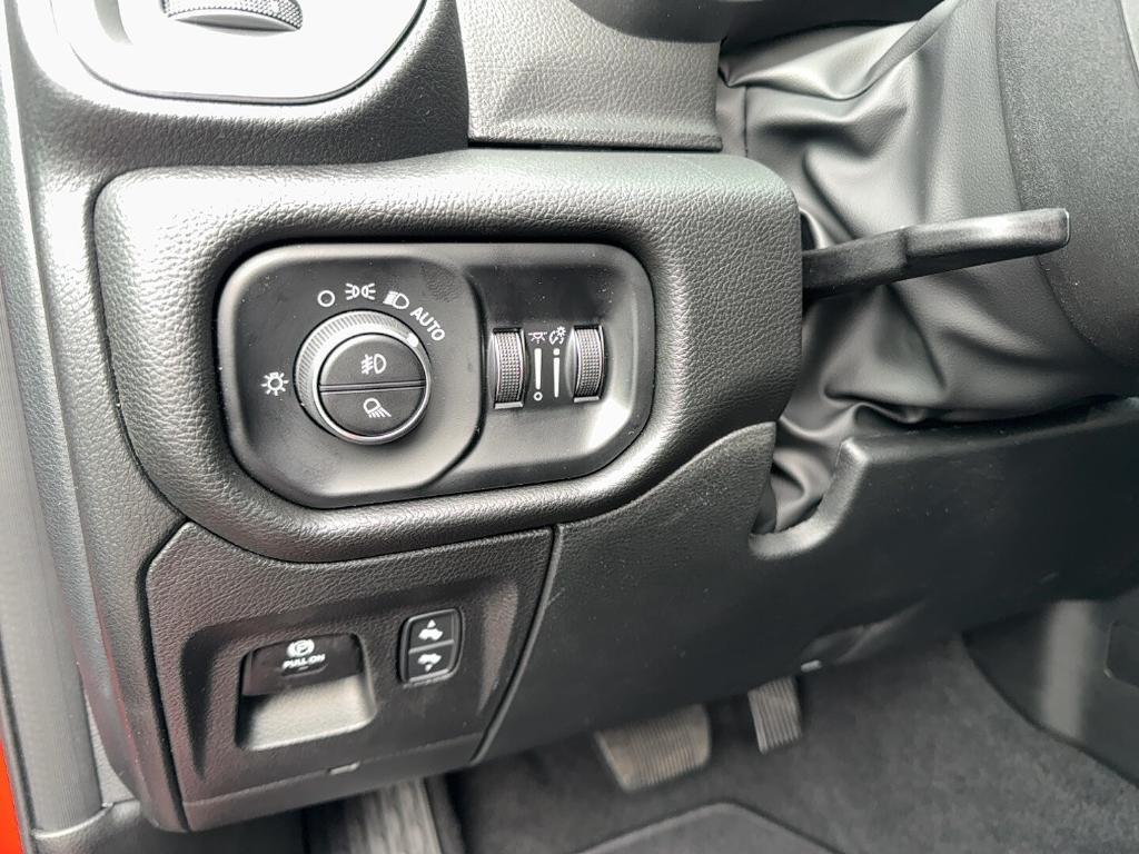 new 2025 Ram 1500 car, priced at $44,132