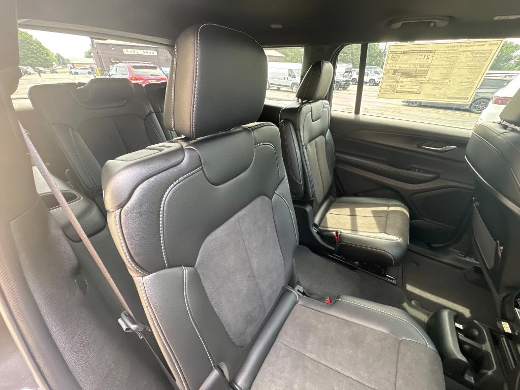 new 2024 Jeep Grand Cherokee L car, priced at $42,459