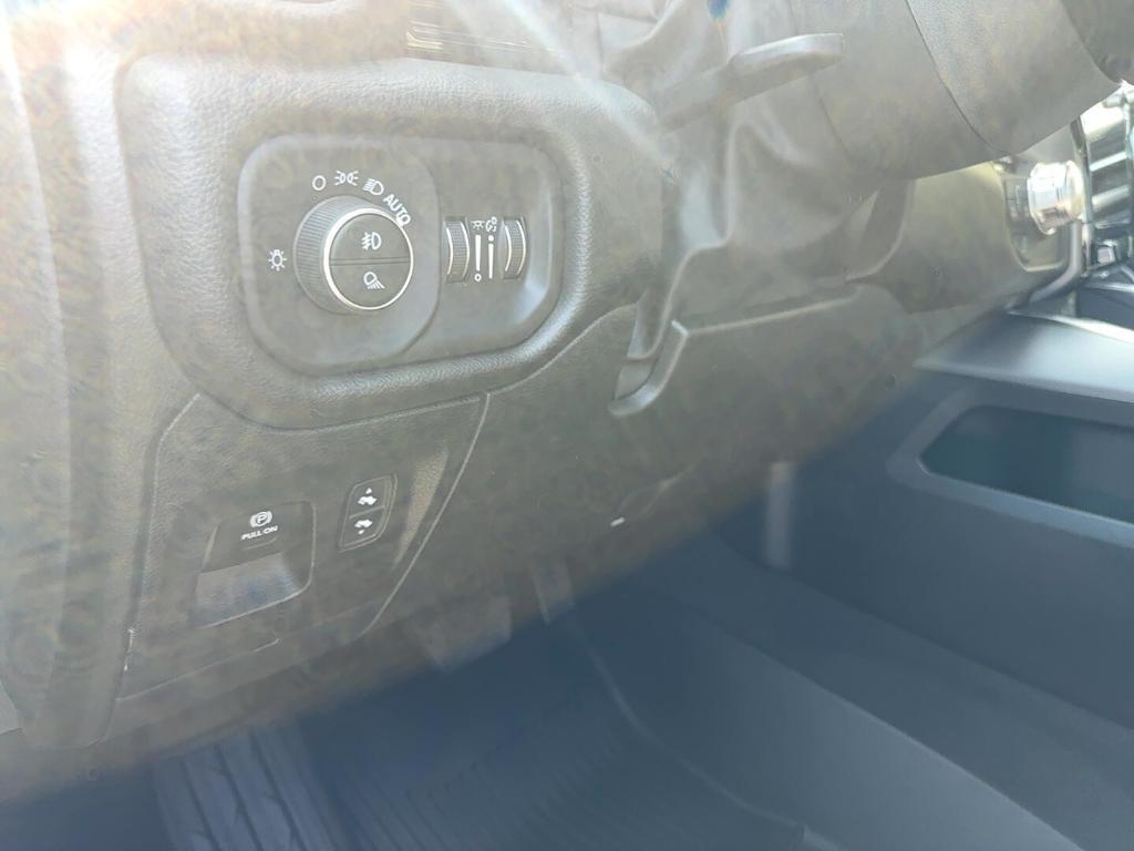 new 2025 Ram 1500 car, priced at $63,721