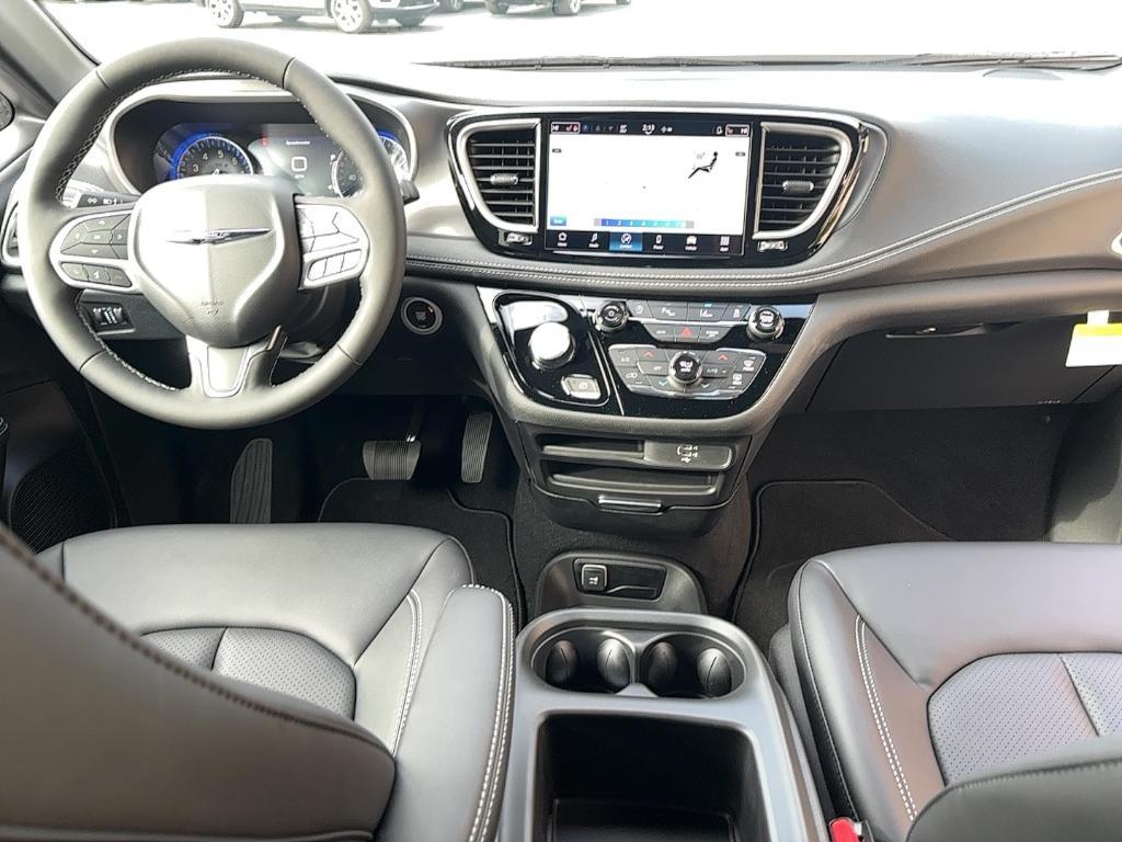 new 2026 Chrysler Pacifica car, priced at $40,227