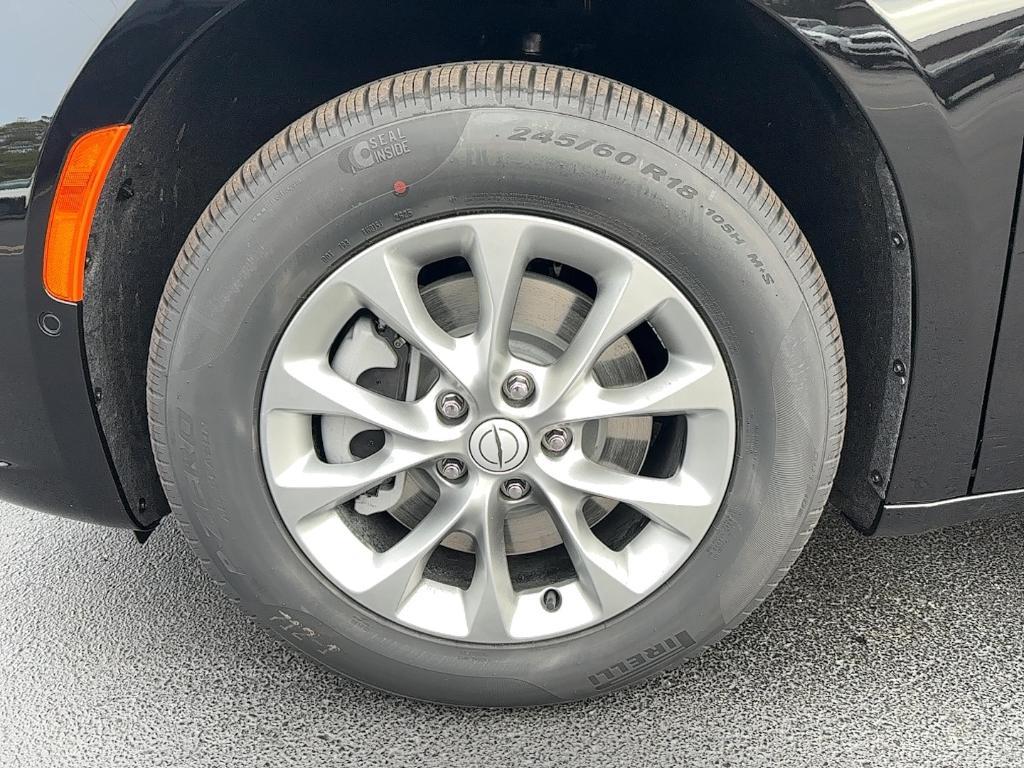 new 2026 Chrysler Pacifica car, priced at $40,227