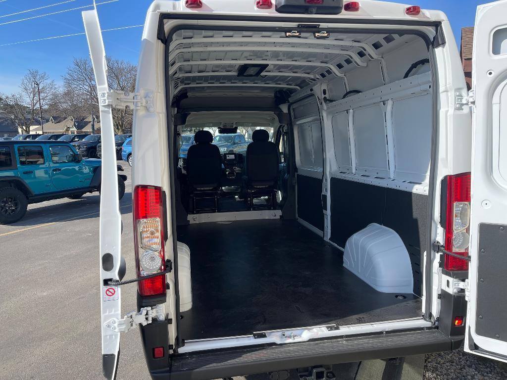 new 2025 Ram ProMaster 2500 car, priced at $50,947